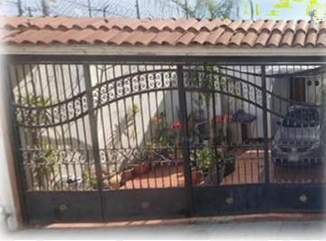 Casa de 3 habitaciones, Guadalajara · Casa con 185 m² de Superficie de Terreno y 3 Recámaras en Venta en Quinta Velarde