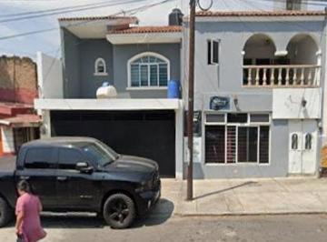 Casa de 3 habitaciones, Guadalajara · Casa con 250 m² Superficie de Terreno, 3 Recámaras en Venta en La Federacha