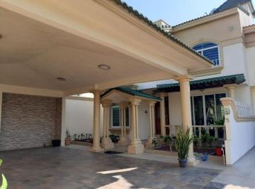 Casa de 4 habitaciones, Boca del Río · Casa de 249 m² con 4 Recámaras en Renta en Boca del Río