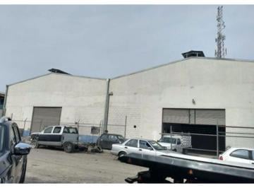 Bodega comercial , General Escobedo · Venta de Bodegas en El Mall del Yonke en Escobedo, Nl