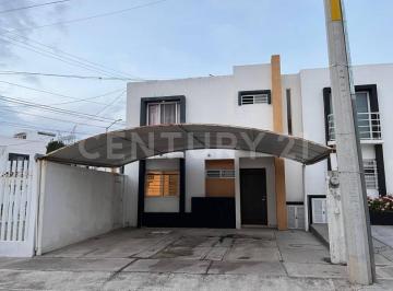 Casa · 143m² · 3 Recámaras · 2 Estacionamientos · Casa en Venta en Cond. San José Pozo Bravo, Aguascalientes. Ags.