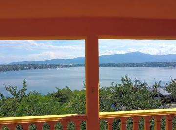 Casa · 450m² · 10 Recámaras · 30 Estacionamientos · Venta 4070 m², Alberca Grande 5 Bungalows en Tequesquitengo.