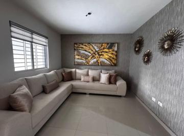 Casa de 3 habitaciones, García · Casa en Renta Amueblada en Lomas del Sur en Cumbres