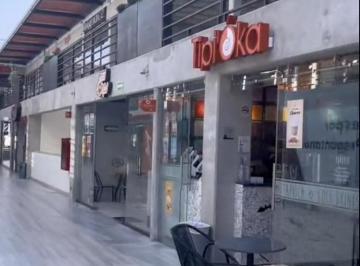 Local comercial · 74m² · Local en Los Arcos