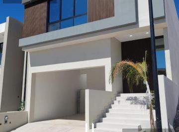 Casa · 252m² · 3 Recámaras · 2 Estacionamientos · Casa en Fraccionamiento Torralba Residencial