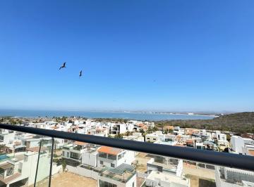 Departamento · 1 Recámara · 1 Estacionamiento · Departamento Loft en Renta a Pie de Playa
