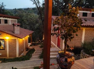 Casa de 8 habitaciones, Huasca de Ocampo · Casa de Campo en Bosque con 5 Cabañas y Río en Huasca - Turístico y Patrimonial