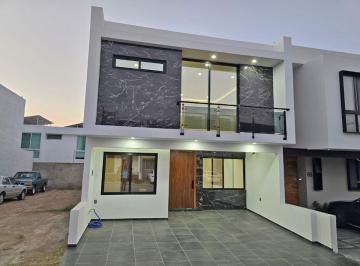 Casa en condominio de 4 habitaciones, Zapopan · Casa Nueva con 4 Habitaciones de Lujo, Venta en La Cima