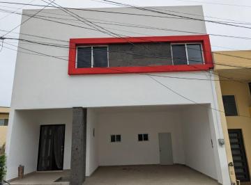 Casa de 3 habitaciones, Monterrey · Casa en Venta en Pedregal de La Silla