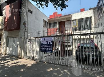 Casa · 315m² · 1 Estacionamiento · Casa en del Valle Norte