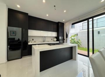 Casa de 3 habitaciones, Benito Juárez · Casa con 3 Recámaras en Venta, 160 m² en Río Residencial