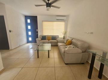 Casa · 3 Recámaras · Casa en Venta en Cancún Centro