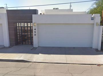 Casa de 3 habitaciones, Mexicali · Casa con 247 m² de Superficie de Terreno, 3 Habitaciones en Cuauhtémoc Sur
