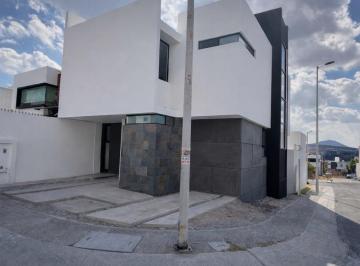 Casa en condominio · 178m² · 3 Recámaras · 2 Estacionamientos · Casa en Condominio - Fraccionamiento El Mirador