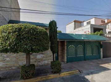 Casa de 5 habitaciones, Gustavo A. Madero · Casa en Venta en Villa de Aragon, Nezahualcoyotl