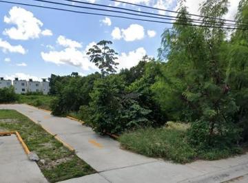 Terreno comercial · 4585m² · Terreno Comercial Sobre Av 135, Poligono Sur / Commercial Land