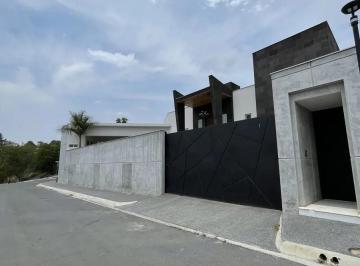 1 · Casa en Venta en Carretera Nacional