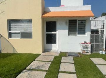 Casa de 2 habitaciones, Celaya · Casa en Venta en El Fraccionamiento Puertas de Santa María