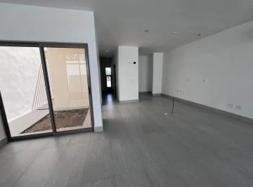 1 · Casa en Venta en Santiago Nuevo León