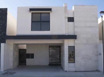 Casa · 270m² · 4 Recámaras · Casa en Privanzas del Campestre