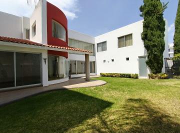 Casa · 320m² · 3 Recámaras · Casa en Lomas del Tecnológico