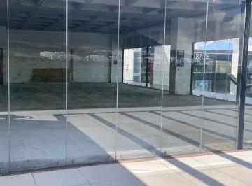 1 · Local Comercial con Terraza en Renta, en Dominio Cumbres