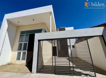 Casa · 172m² · 3 Recámaras · 2 Estacionamientos · Casa en Venta en Fracc. Los Fresnos Durango
