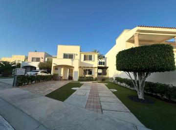 Casa de 4 habitaciones, Los Cabos · Perfect Family Home in Privanzas Tezal – 4 Bedrooms, Pool, Gym & Pet Friendly Living