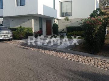 Casa · 192m² · 4 Recámaras · 2 Estacionamientos · Venta de Casa Residencial en Colinas del Bosque, Corregidora Queretaro - (4)
