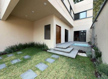 Casa · 190m² · 3 Recámaras · 2 Estacionamientos · Casa Residencial en Venta en Acapatzingo Cuernavaca con Alberca