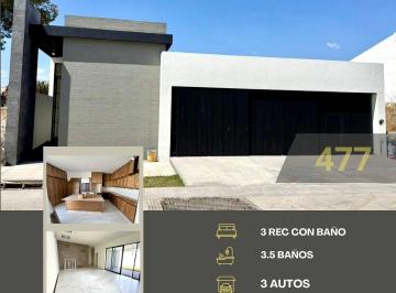 Casa · 359m² · 3 Recámaras · 3 Estacionamientos · Casa en Fraccionamiento Residencial Cañada del Refugio
