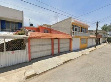 Casa de 4 habitaciones, Ecatepec de Morelos · Casa en Venta en Tepic, Jardines de Morelos 5ta Secc, Ecatepec de Morelos, Méx.