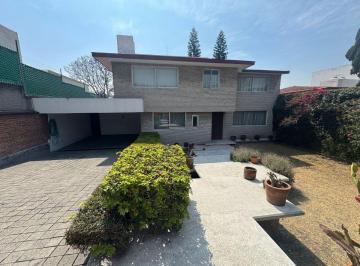 Casa de 4 habitaciones, Naucalpan de Juárez · Casa en Venta en Ciudad Satélite