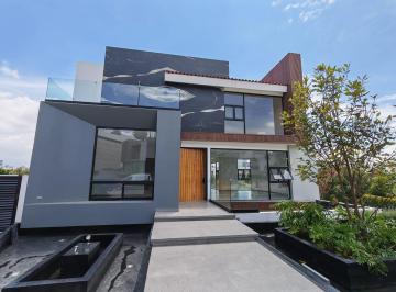 Casa · 493m² · 3 Recámaras · 3 Estacionamientos · Casa en Venta La Vista Country Club Puebla, Puebla.