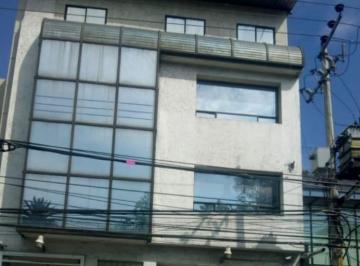 Edificio · 1320m² · 6 Estacionamientos · Edificio Comercial en Venta Colonia Granada
