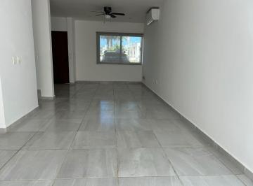 Casa · 3 Recámaras · 2 Estacionamientos · Casa en Renta | Long Island | 3 Recamaras