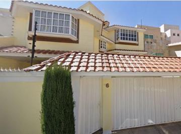 Casa de 4 habitaciones, Metepec · Casa en Metepec, Casa Blanca, con Patio, Cerca de Plaza, Centro Comercial, Hospital y Vias Rapidas.