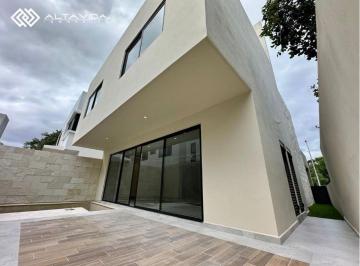 Casa de 4 habitaciones, Benito Juárez · Casa de Lujo en Esquina en Vía Cumbres | 4 Recámaras | Alberca | Frente a Área Verde
