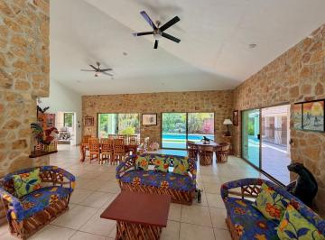 Casa de 4 habitaciones, Tlaltizapán · Excelente Casa en Venta en Ticumán, Morelos; Fracc. Colonos de Ticumán.