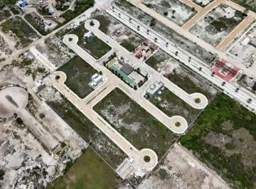 Terreno / Lote , Progreso · Lote Residencial Dentro de Privada con Amenidades, a Dos Cuadras del Mar.