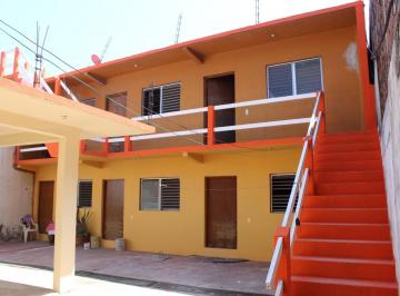 Casa · 635m² · 14 Recámaras · 4 Estacionamientos · Casa y Local Comercial en El Miramar