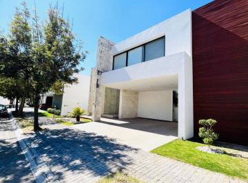 Casa de 3 habitaciones, San Andrés Cholula · Casa en Venta, Lomas de Angelopolis I, Cluster 777