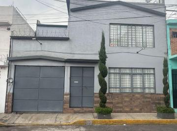 Casa de 3 habitaciones, Iztapalapa · Casa en Venta Cerro de La Estrella Iztapalapa
