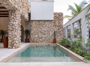 Casa de 4 habitaciones, Benito Juárez · En Venta - Residencia de Lujo Lagos del Sol