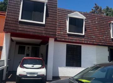 Casa de 3 habitaciones, Coyoacán · Venta Casa Ubicad en Calz. de Los Huesos, Fracc. Los Sacuces