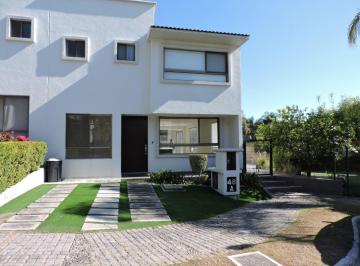 Casa de 3 habitaciones, San Andrés Cholula · Casa en Venta en Lomas de Angelópolis Cerca de Sonata con Jardín de 140 m²
