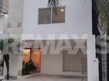 Casa de 3 habitaciones Renta MN 19,000 · Rcr Casa Renta Hacienda Juriquilla