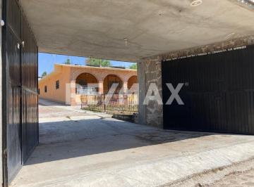 Casa · 417m² · 3 Recámaras · 8 Estacionamientos · Casa en Venta en El Municipio de Colón - (4)