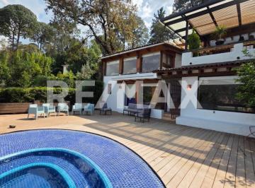 Casa · 300m² · 4 Recámaras · 4 Estacionamientos · Casa en Venta - (4)