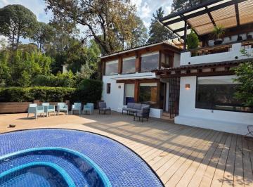 Casa · 300m² · 4 Recámaras · 4 Estacionamientos · Casa en Venta - (4)